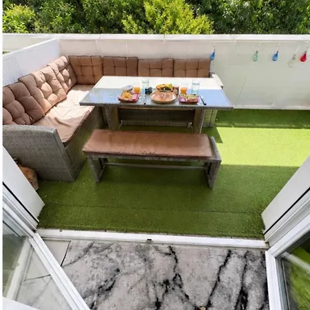 T3 3 Terrasses Pres Du Centre Et Des Plages Apartman